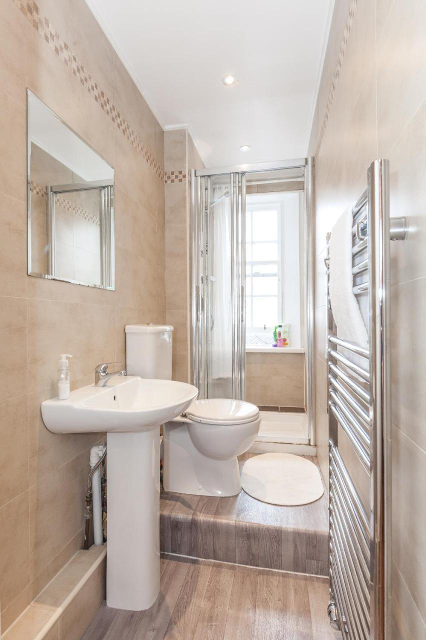 Old Town Edinburgh Apartment Close To Castle And Royal Mile Eksteriør bilde