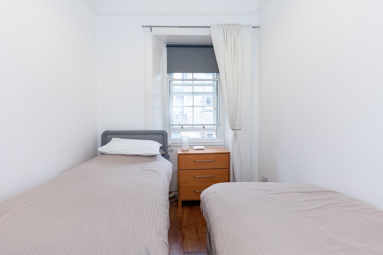 Old Town Edinburgh Apartment Close To Castle And Royal Mile Eksteriør bilde