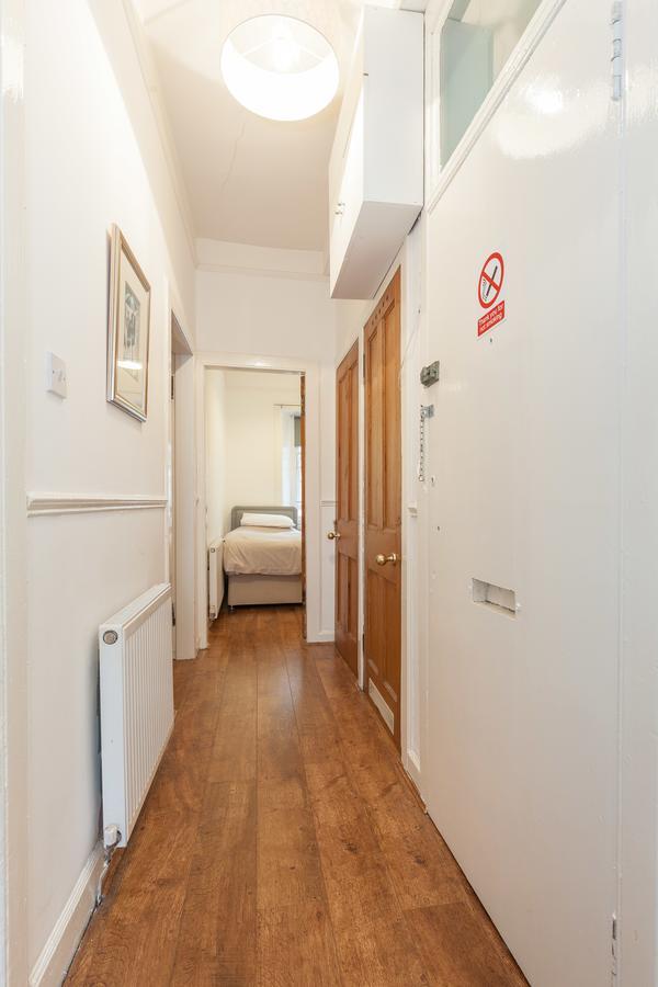 Old Town Edinburgh Apartment Close To Castle And Royal Mile Eksteriør bilde